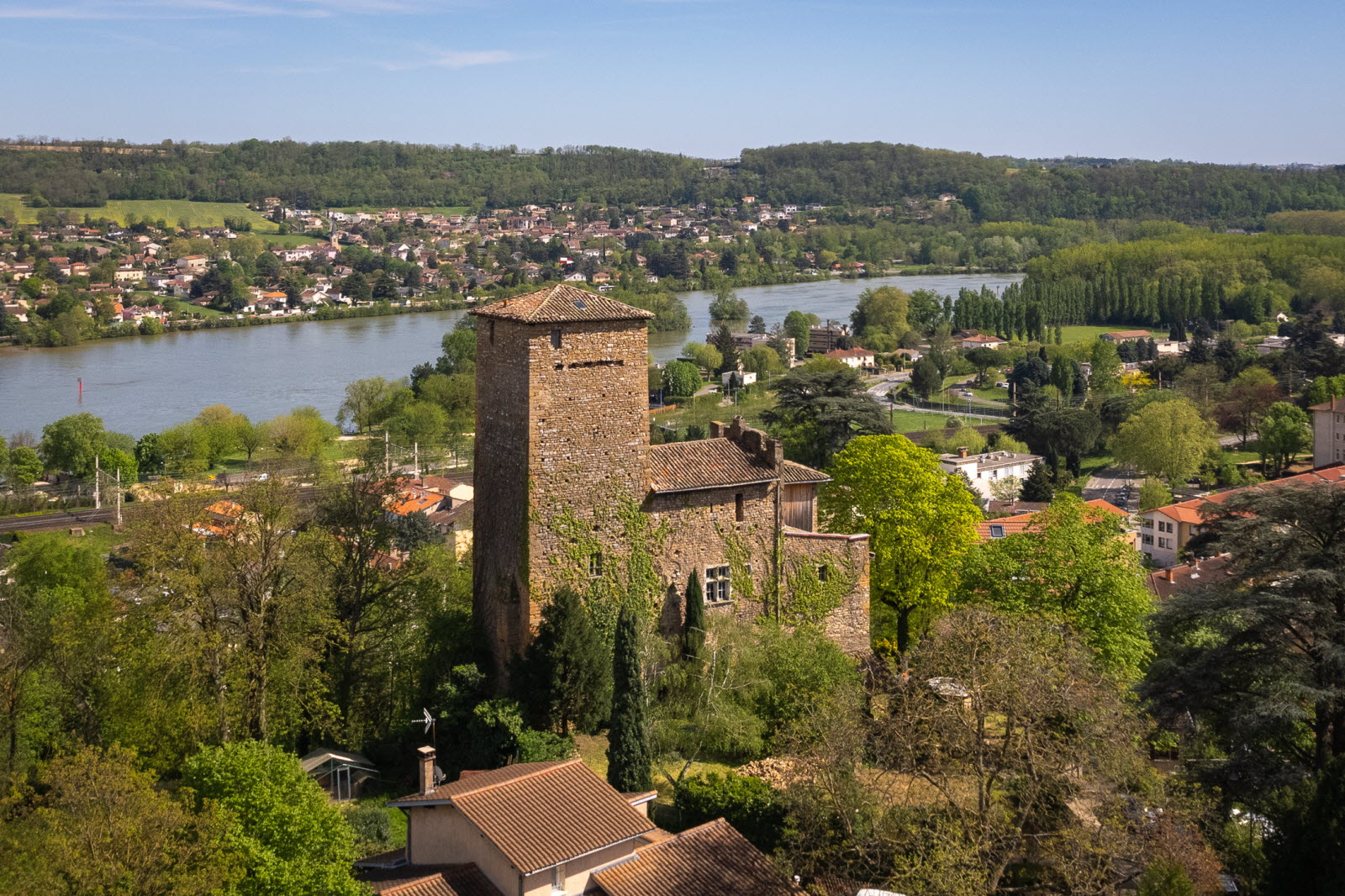 Parc de la Mairie d'Albigny-sur-Saône illustration