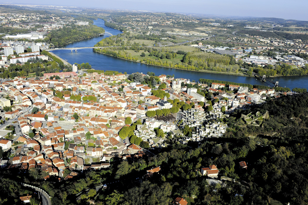 Aerial view of Givors illustration