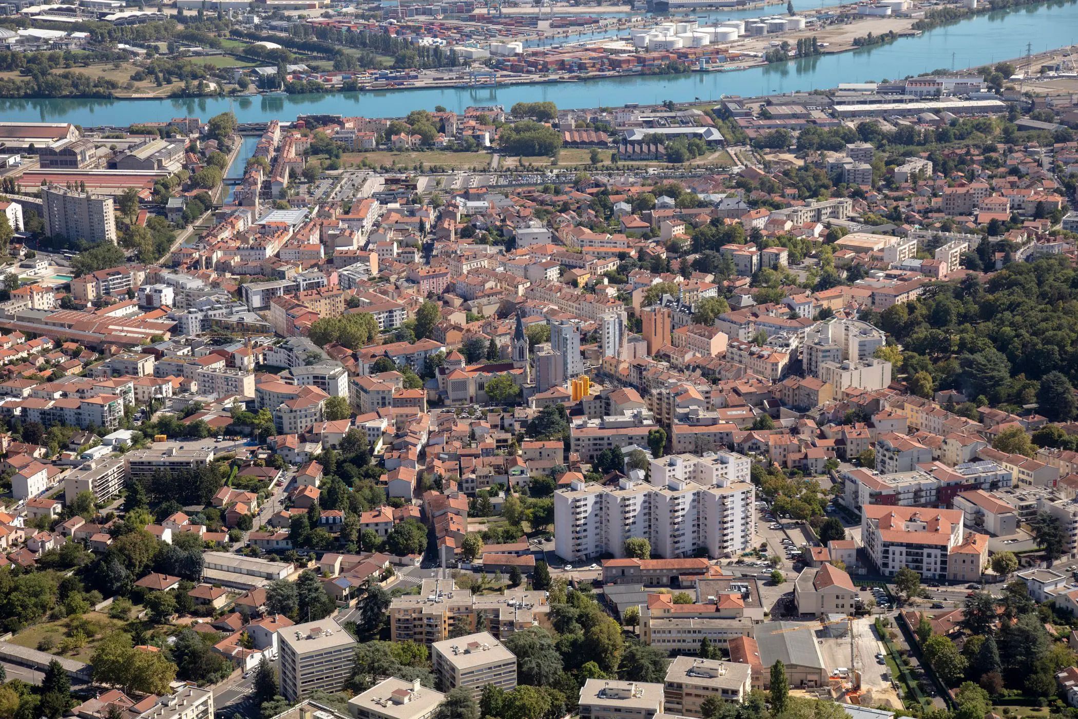 Vue aérienne d'Oullins illustration